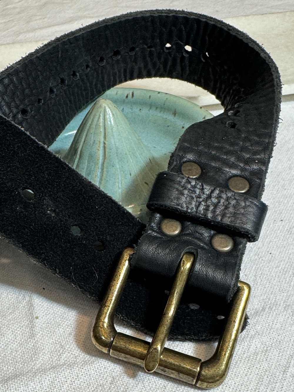 EUC! Women's size 34 BRAVE Leather Belt in Black with Brass Buckle 34